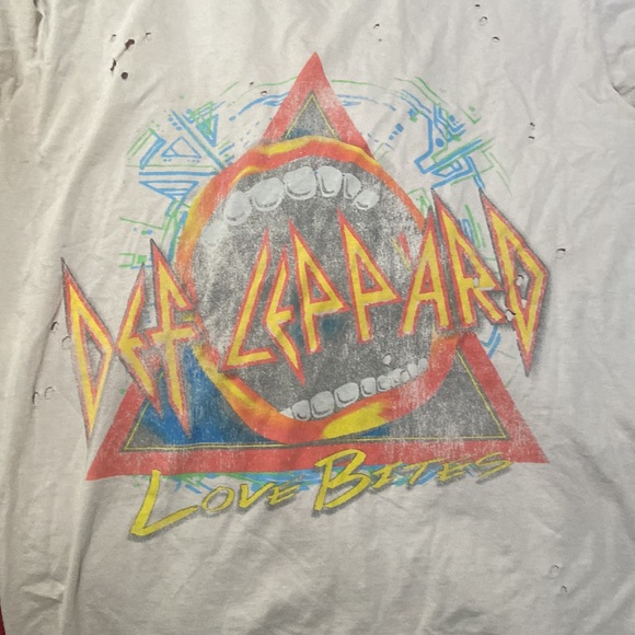 Def Leppard Band Tee - Picture 2 of 5